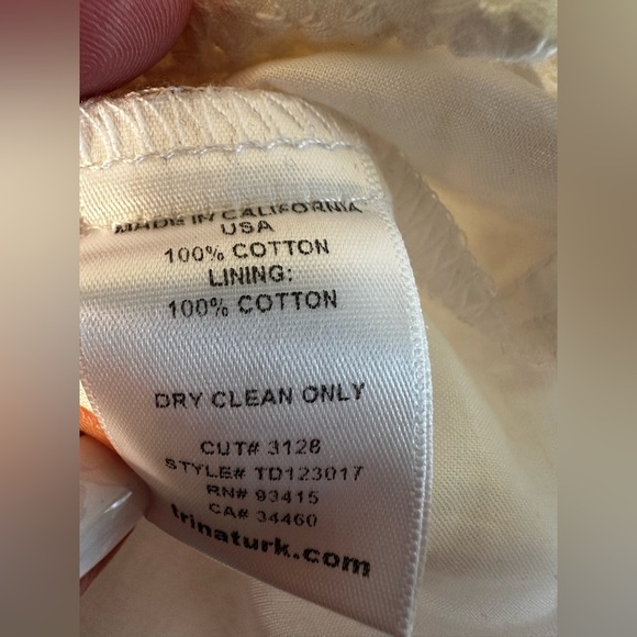 TRINA TURK Sz 6 NWT RARE! White Eyelet Lace Lined Sheath Dress 3/4 Button Sleeve - Picture 10 of 12